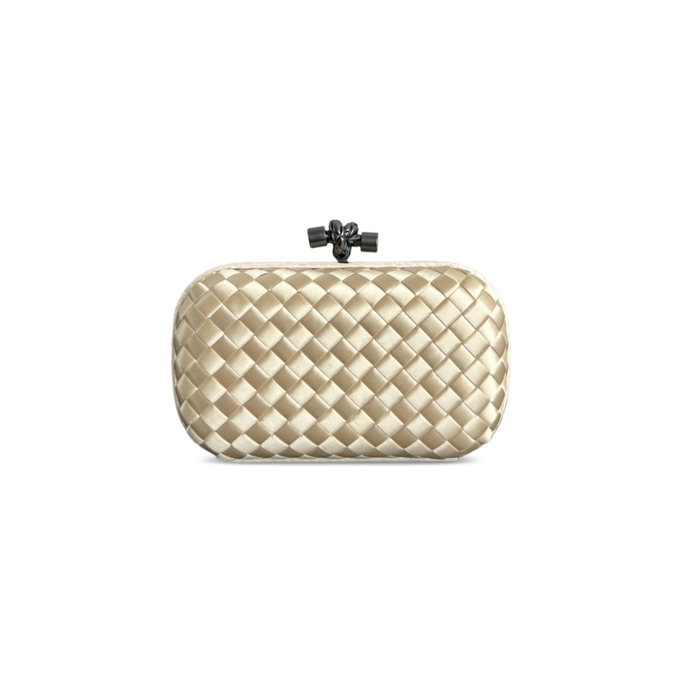 BOTTEGA VENETA KNOT SATIN (16*10*5cm)